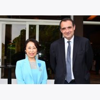 78d3ecd3a138c35698a9d31fb62eb55e